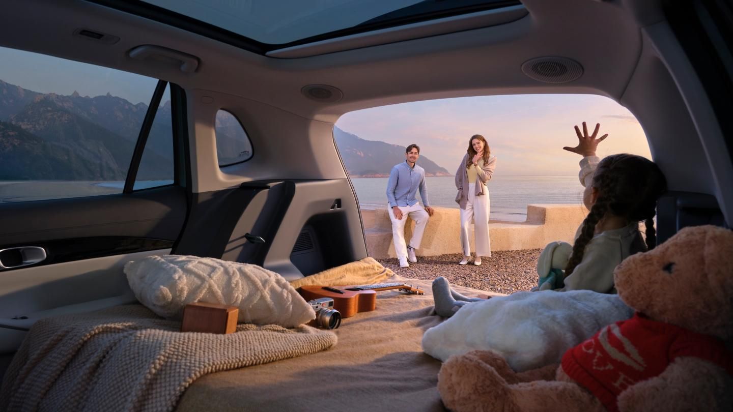 EX5 family trunk space-1440x810.jpg